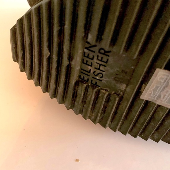 Eileen Fisher ‘Watt’ Wedge Booties Sz 9.5 - Picture 8 of 9